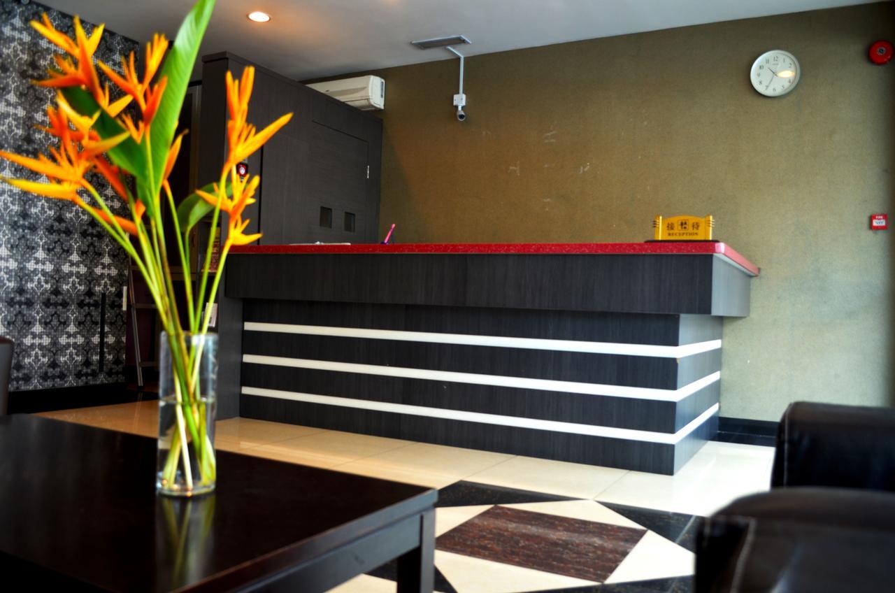 קוטה קינבלו Lintas Plaza Hotel מראה חיצוני תמונה